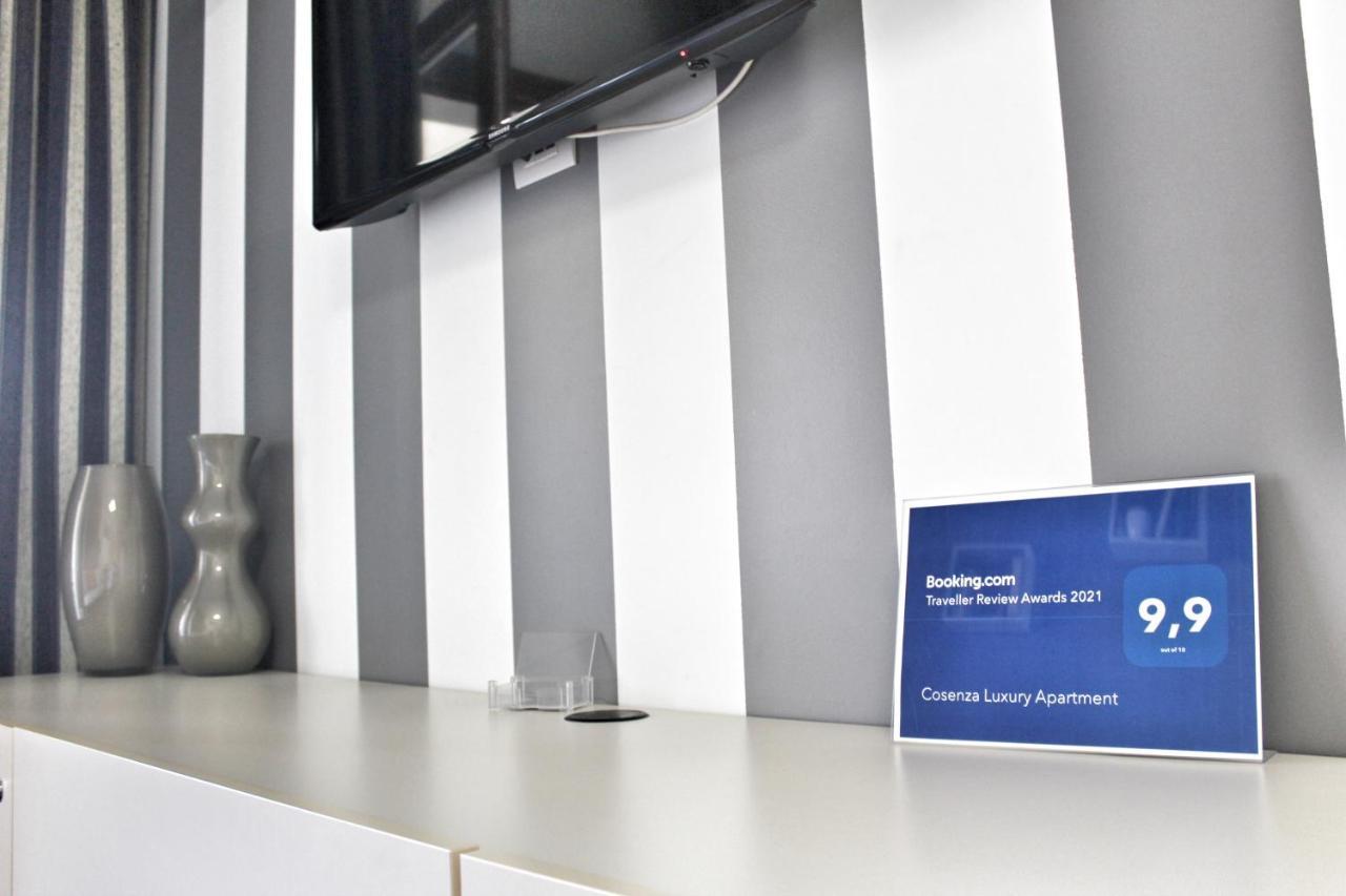 Cosenza Luxury Apartment エクステリア 写真