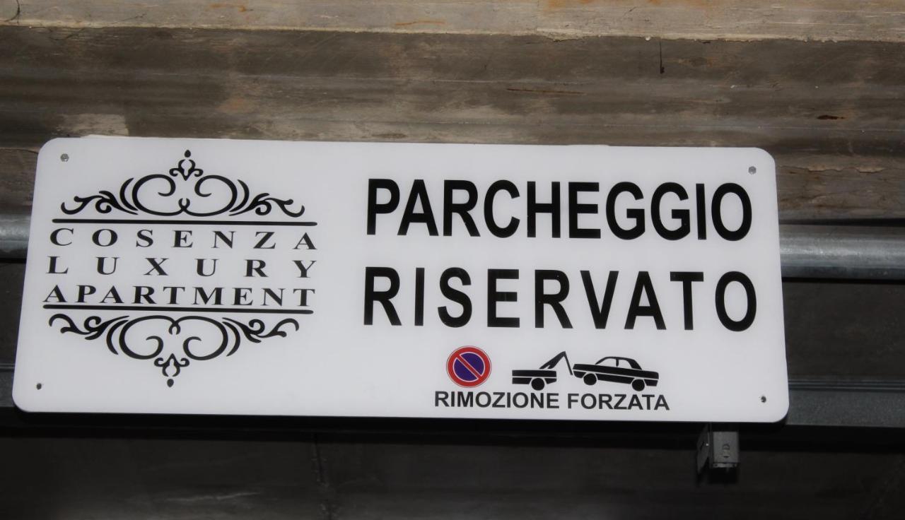 Cosenza Luxury Apartment エクステリア 写真