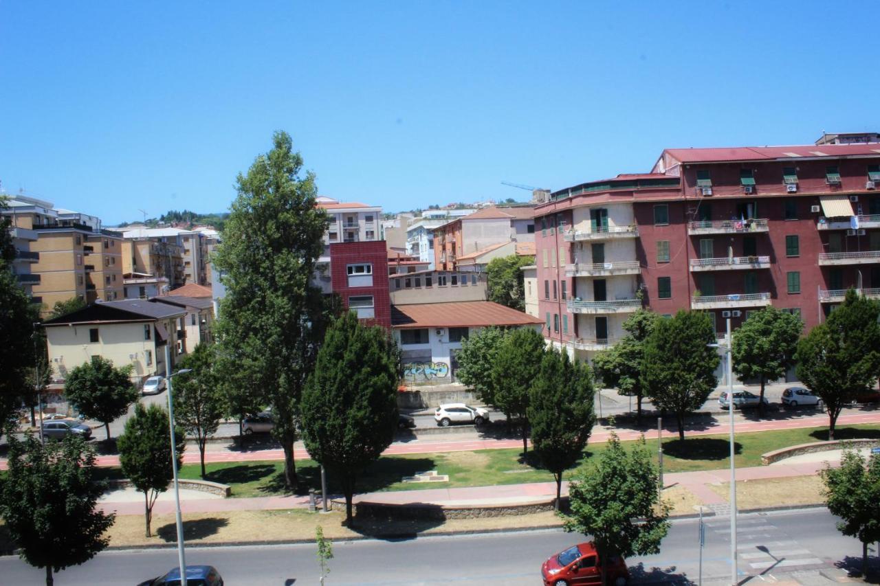 Cosenza Luxury Apartment エクステリア 写真